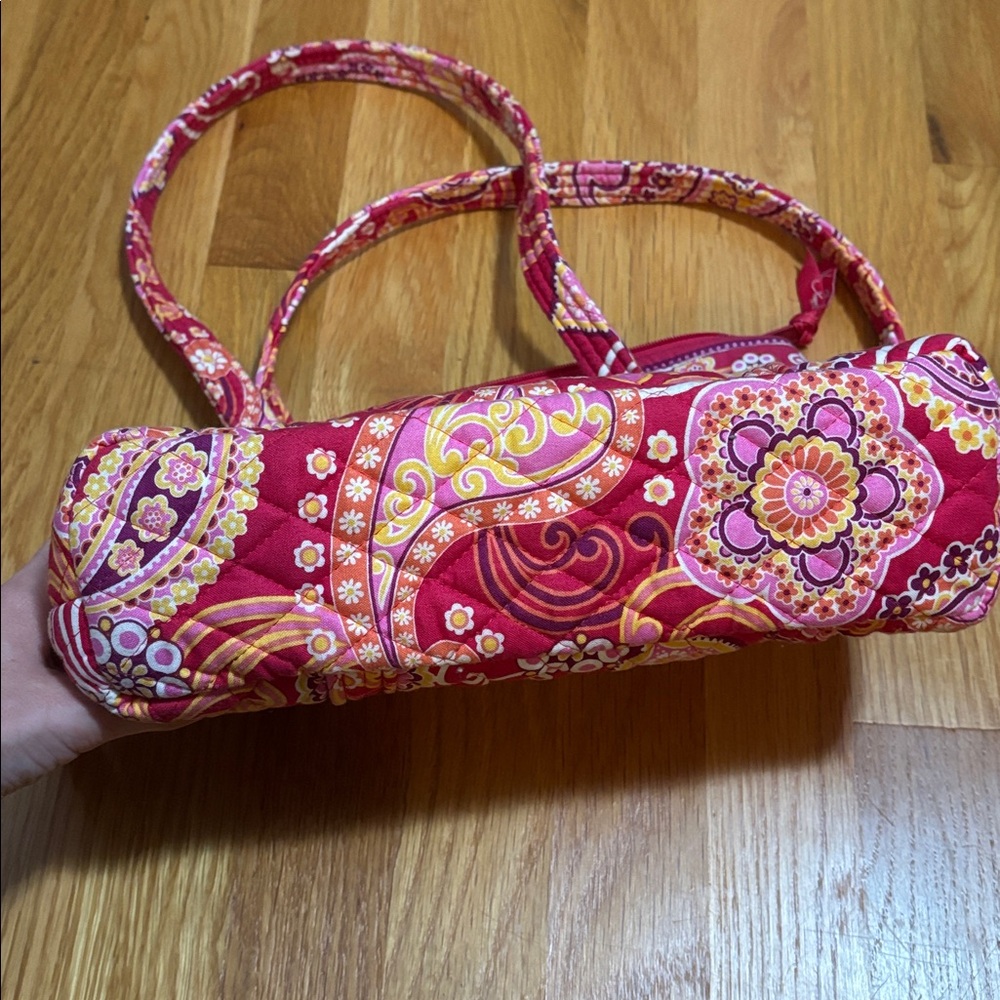 Vera Bradley Vibrant Paisley Shoulder Bag - Picture 4 of 4